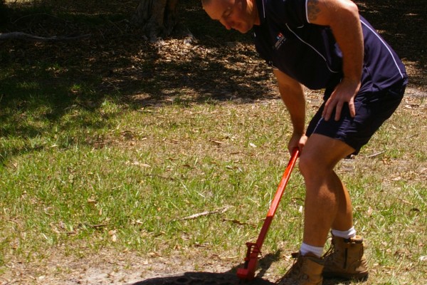 E Brad Lifting sewer Lid